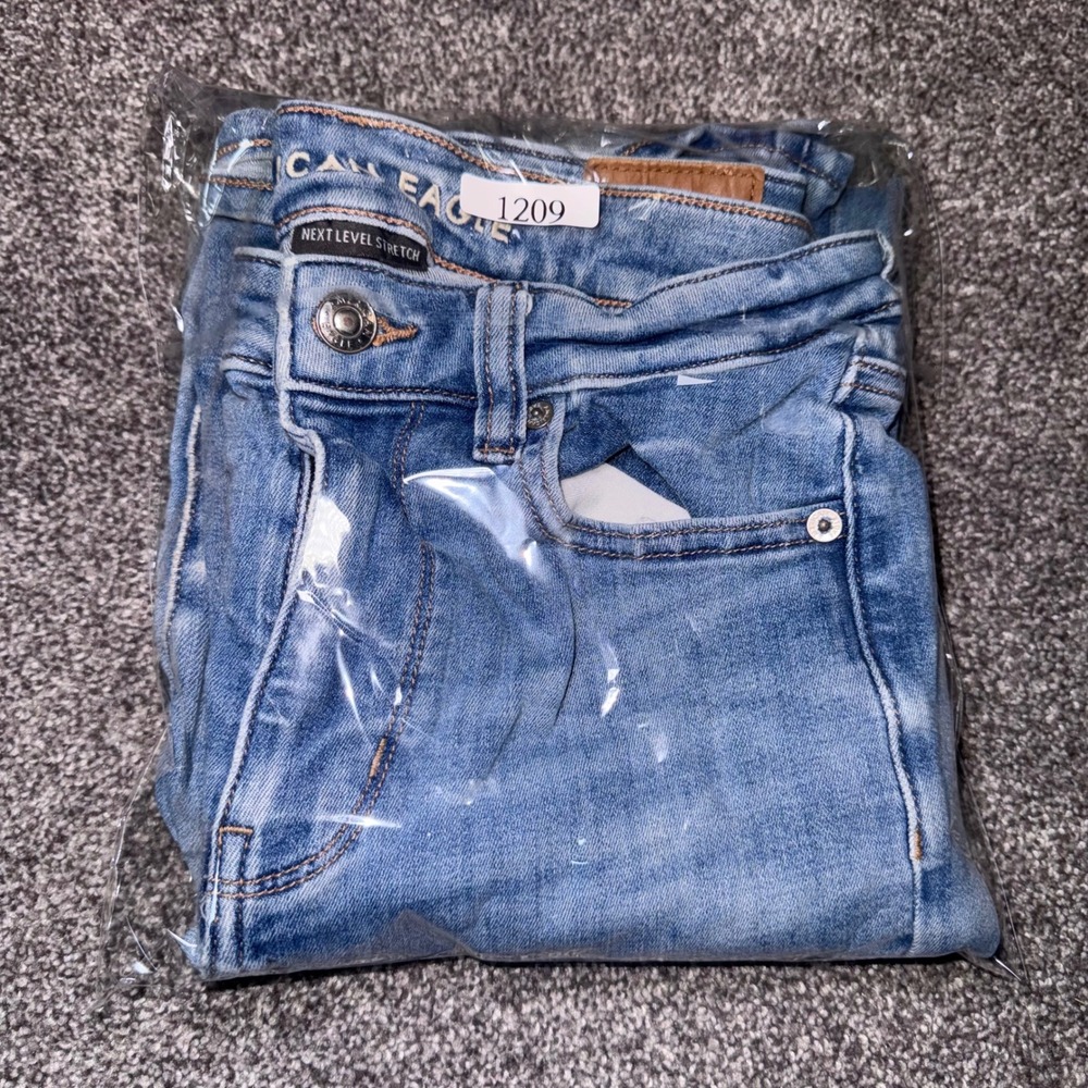 American Eagle Womens Next Level Stretch High-Rise Flare Light Wash Denim Jeans - Picture 12 of 12